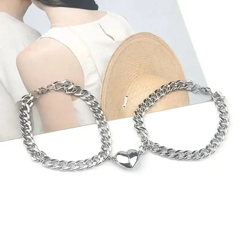 Heart Love Bracelet for Men and Women - 2pcs/Set Pair of Magnetic Chain for Couples